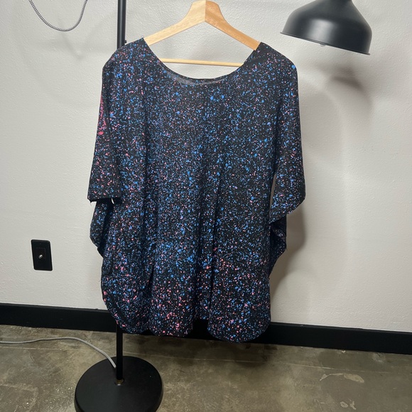 UNIQUE DESIGNER TUNIC - Picture 4 of 4